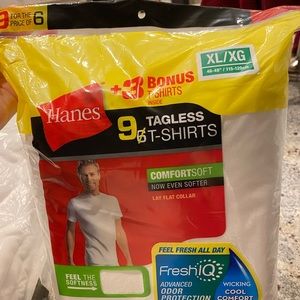 Mens XL Hanes white tshirt